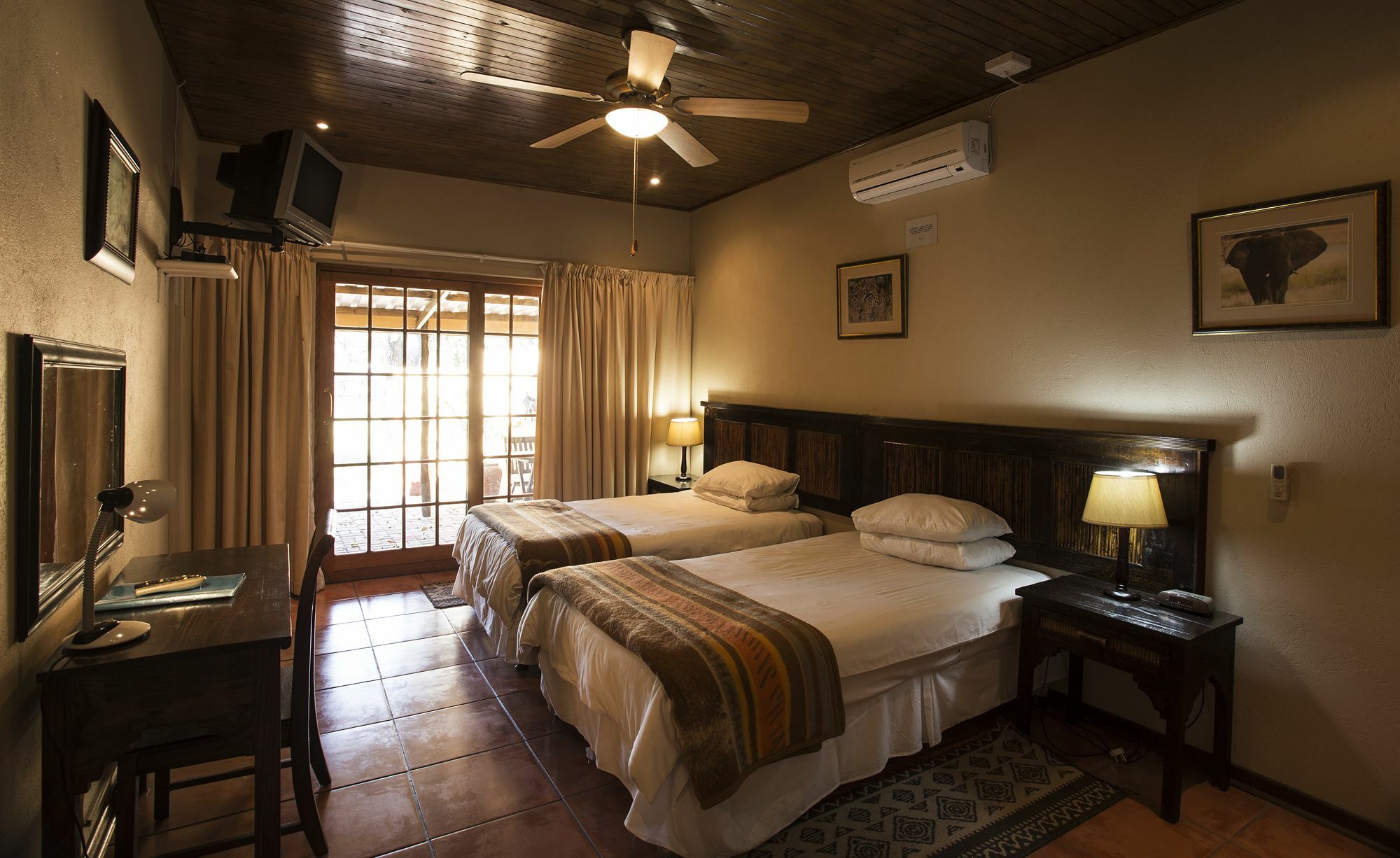 Sunbird Lodge 팔라보르와 외부 사진